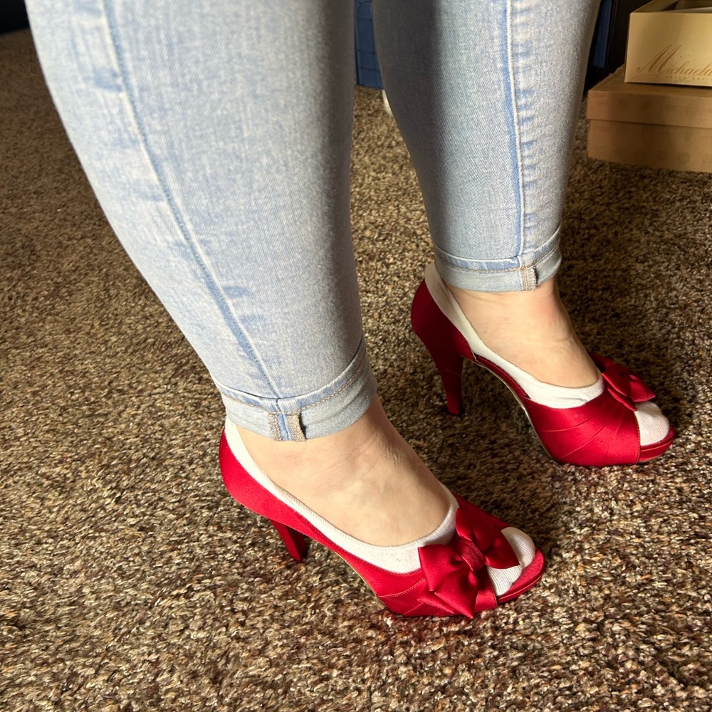 Michelangelo Red Formal Heel - Picture 6 of 6